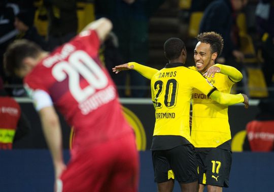 Borussia Dortmund ruim langs VfB Stuttgart