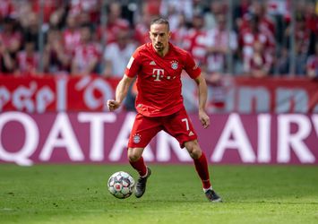 Ribéry kan kiezen tussen cashen in de zandbak of Fiorentina