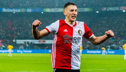 Feyenoorder Róbert Bozenik pakt leuk prijsje in eigen land