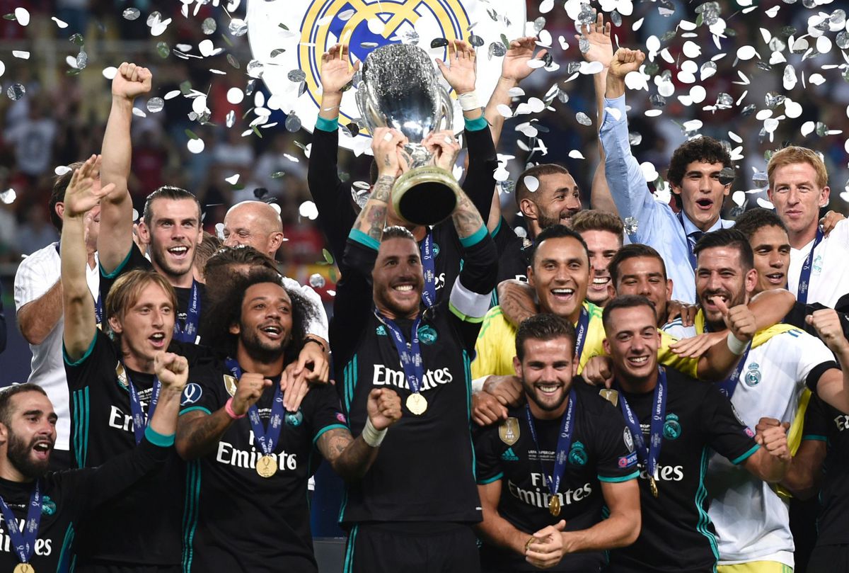 Real Madrid pakt 4de Europese Supercup ten koste van ManUnited