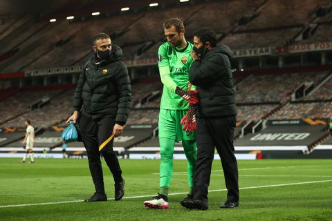 Bizarre situatie bij United-Roma: Italianen mogen hele tweede helft niet meer wisselen