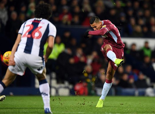 BOEM! El Ghazi ramt die bal snoeihard in de kruising (video)