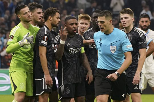 Steven Bergwijn schuldbewust na verlies in Marseille: 'Ik mag die bal daar niet verliezen'