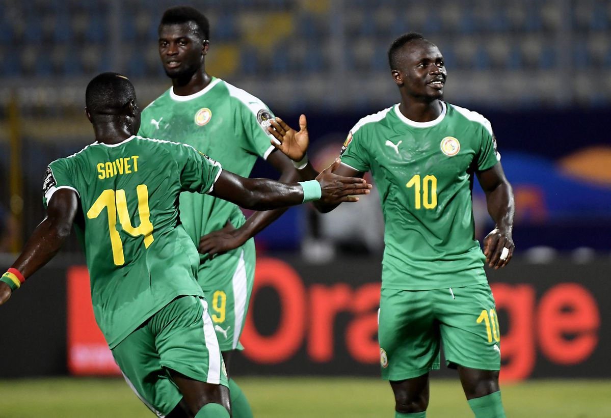 Liverpool-ster Mané knalt Senegal naar de volgende ronde