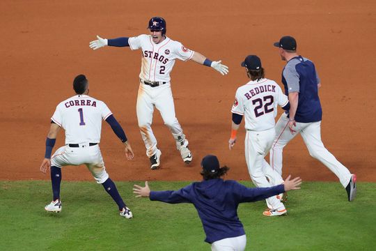 Houtkamp raakt niet uitgepraat over prachtpot tussen Astros en Dodgers (video)