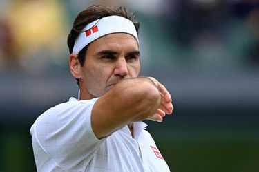 Moeizaam herstel voor Roger Federer na operatie: 'Australian Open is niet realistisch'