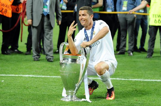 Ronaldo blijft: 'Ik wil nóg meer prijzen winnen met Real Madrid'