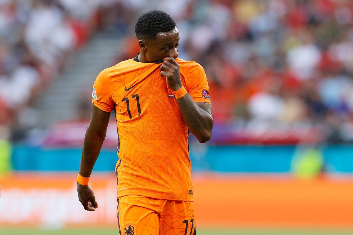 Van Gaal zal Promes voorlopig niet selecteren voor Oranje