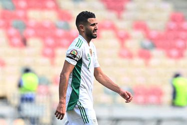 Titelverdediger Algerije kent valse start van Afrika Cup