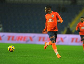 Matchwinner Elia zet Basaksehir voor even aan kop in Turkije