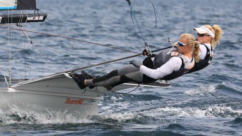 HEFTIG! Geschrokken zeilster Van Aanholt bijna opgehangen, maar wel Europees kampioen