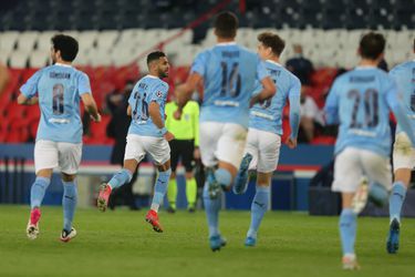 🎥 | 'Muurligger' Marco Verratti nutteloos: Riyad Mahrez pegelt vrije trap HEERLIJK raak