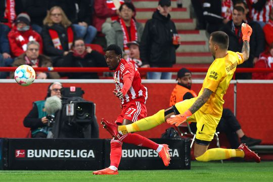 🎥 | Sheraldo Becker stond 9 wedstrijden droog, maar heeft goal weer binnen voor Union Berlin