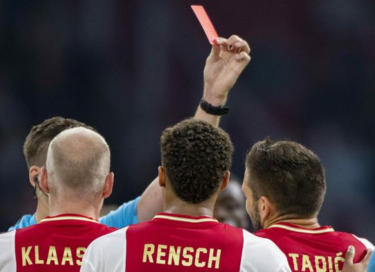 Dusan Tadic na rode kaart geschorst voor uitduel Ajax tegen Napoli