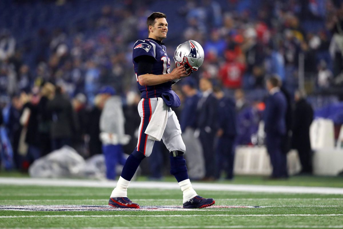 Geen 10e Super Bowl voor Tom Brady na verrassende nederlaag tegen Titans 🏈