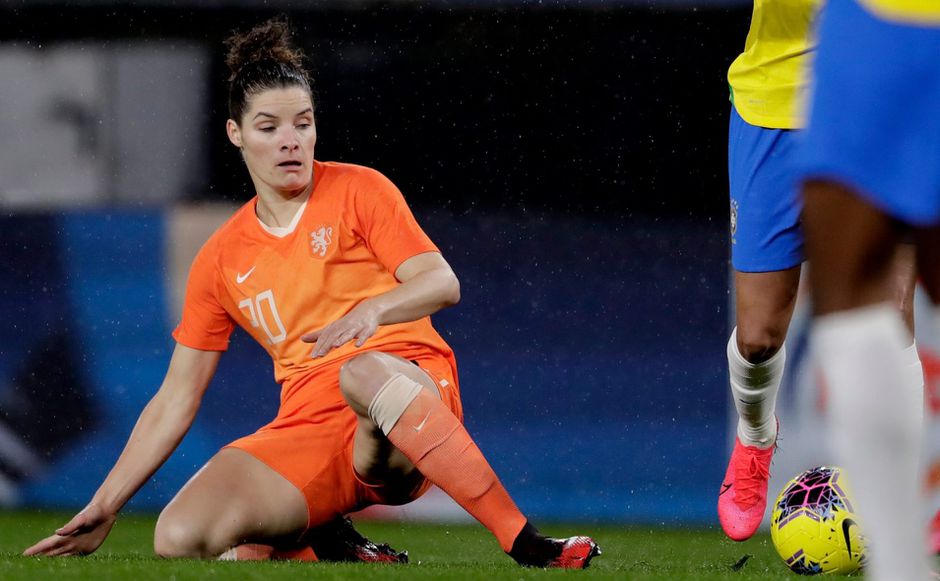 Dit is waarom Oranje Leeuwin Dominique Bloodworth voortaan weer Janssen heet