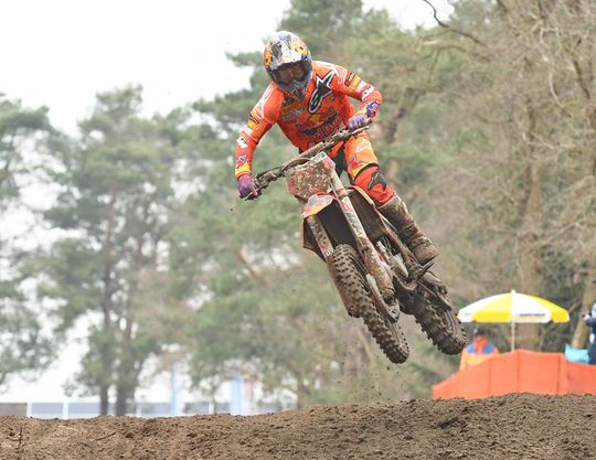 Jeffrey Herlings wint GP van Trentino en staat nu echt bovenaan in klassement