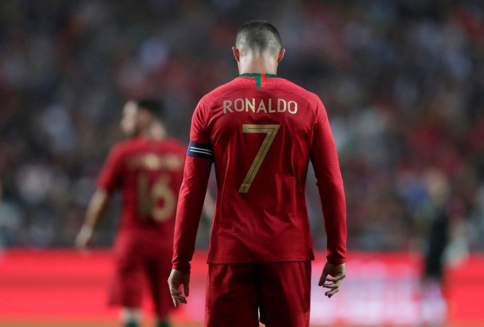 Ronaldo ziet Ballon d’Or-gala niet zitten en haalt prijs op in Milaan