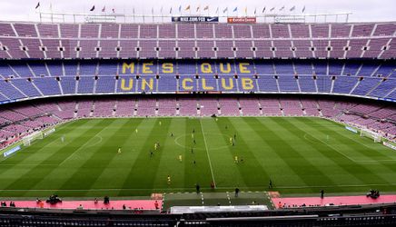 Clubmotto FC Barcelona viert 51e verjaardag (video)