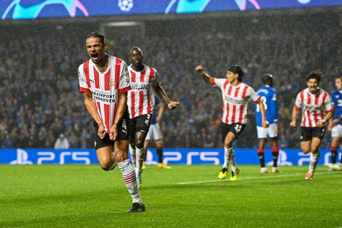 🎙 | 'Prestaties PSV, AZ en FC Twente in Europa bieden hoop voor de returns'