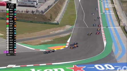 🎥 | Verstappen pakt de plek van Hamilton bij de herstart