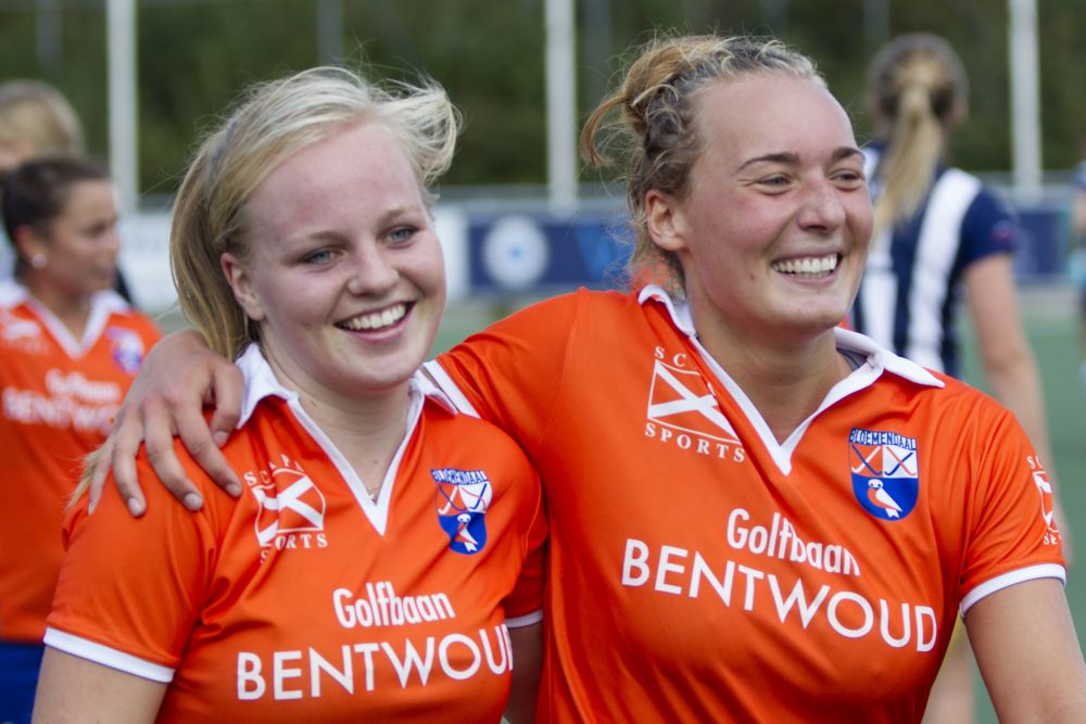 Dames Bloemendaal blijven in hoofdklasse na winst op HGC