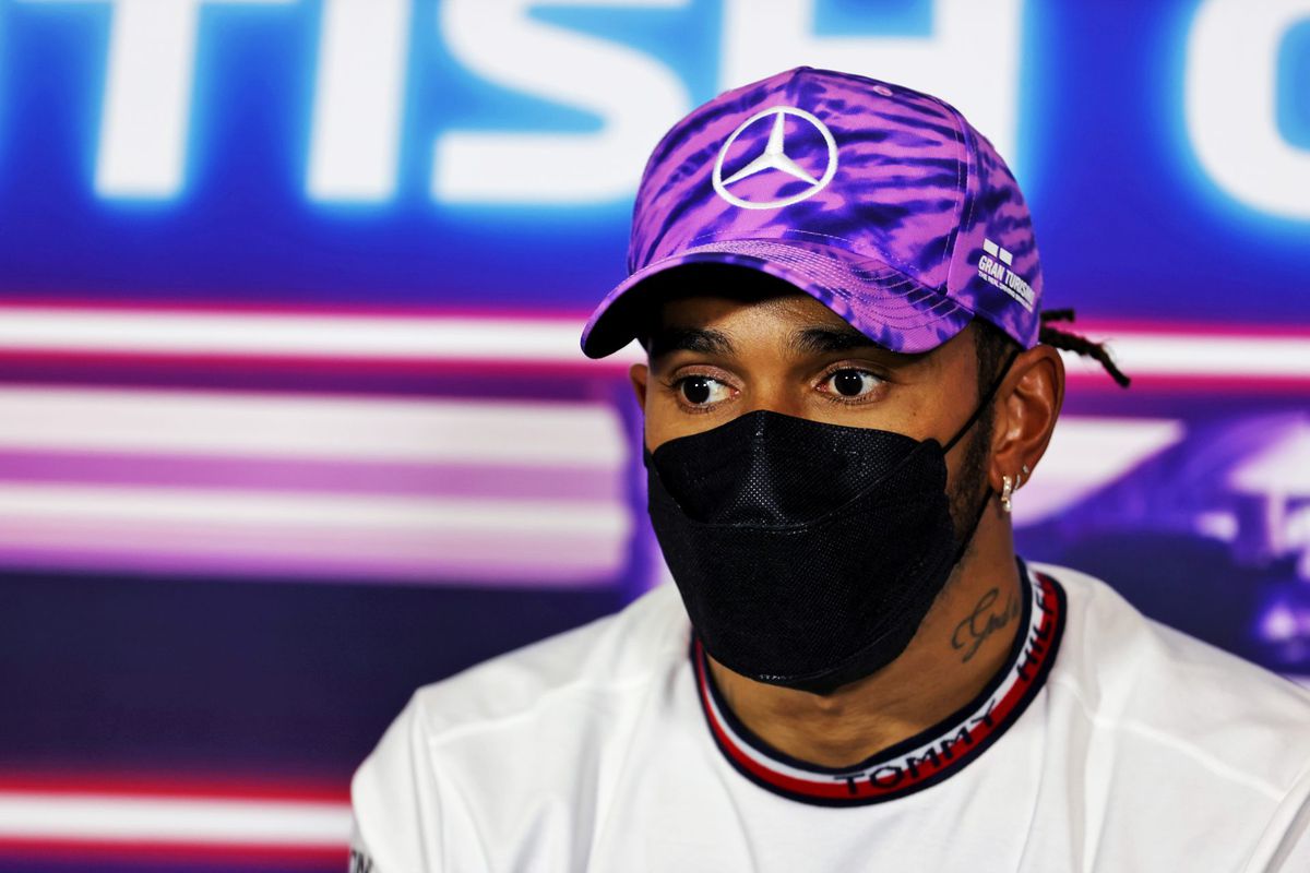 Lewis Hamilton na GP van Groot-Brittannië slachtoffer van racisme op internet