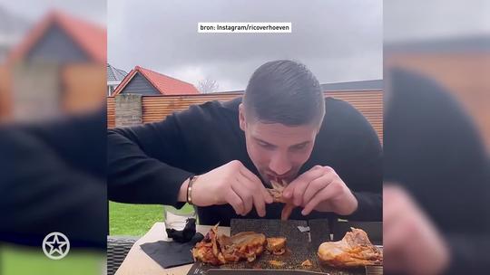 🍗 | 'Leuke' IG-post van vleesetende Verhoeven ook als smakeloos ontvangen: 'Niet grappig'