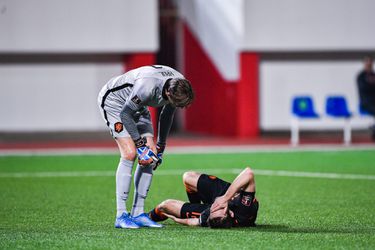 Stem! Stel dat Blind het EK niet haalt, wie moet er dan achterin spelen bij Oranje?