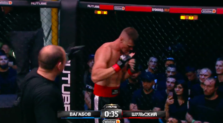 🎥 | Huh? MMA-vechter Pavel Shulskiy breekt kaak na opmerkelijke botsing