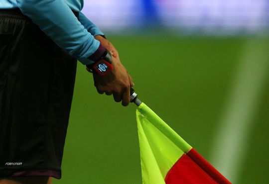 'Scheids in coronatijd milder door lege stadions, uitploegen daardoor in het voordeel'