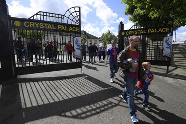 Crystal Palace belegt persconferentie: De Boer maandagmiddag trainer?