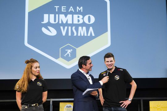 Knie van Sven Kramer is redelijk in orde na aanrijding