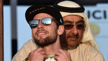 Cavendish wint in Abu Dhabi, grote crash ontsiert rit