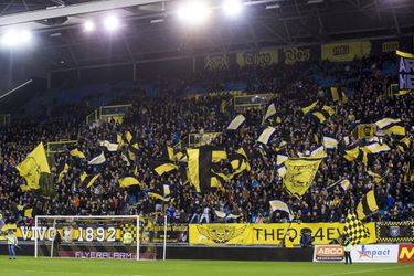 Deel Vitesse-aanhang boycot eerste helft tegen Emmen zaterdagavond