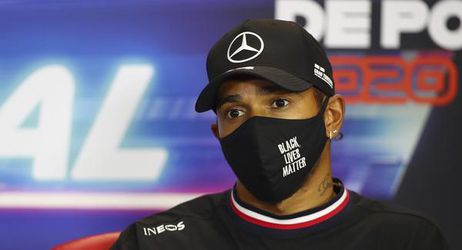 Lewis Hamilton twijfelt nog steeds over contractverlenging bij Mercedes