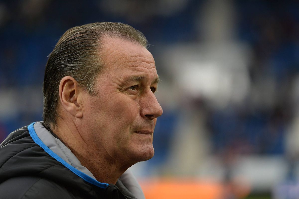 WOW! Huub Stevens interim-trainer bij Schalke; Domenico Tedesco ontslagen