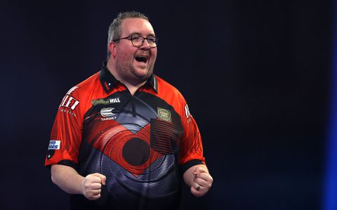 Stephen Bunting beëindigt prijzendroogte en doet goede zaken voor World Matchplay
