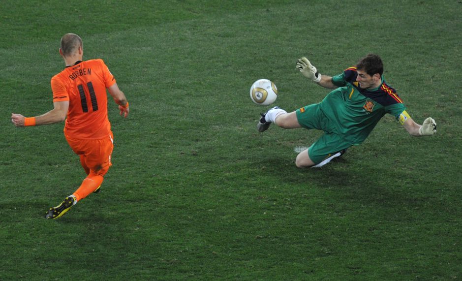 Robben over de beruchte teen van Casillas: 'Je moet in een fractie van een seconde beslissen'