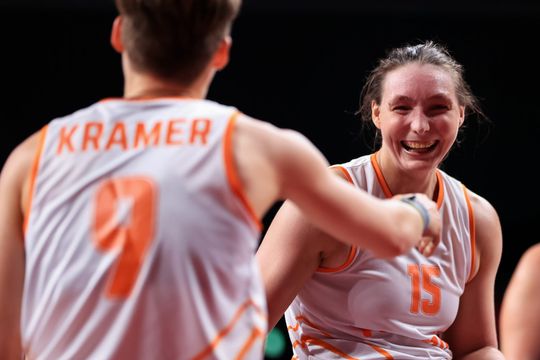 Rolstoelbasketbalsters zetten waanzinnige monsterscore neer op Paralympics: verschil van 91 (!) punten