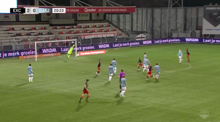 🎥 BAAS! Excelsior-speler maakt gruwelijke goal tegen Jong Ajax