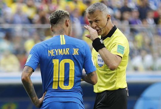 Björn Kuipers krijgt halve finale van de Champions League, pikant weerzien met Neymar