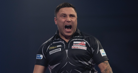 Gerwyn Price rekent in vingerlikkend potje af met Stephen Bunting en gaat naar WK-finale