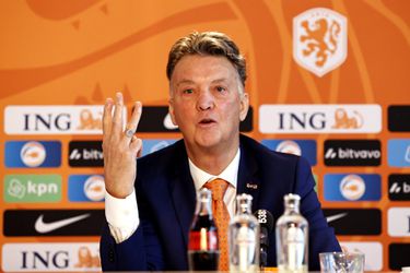 Van Gaal reageert op keepersdiscussie: 'Cillessen voldoet niet aan het totale mens-principe'