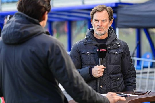 ESPN heeft moeite met het Qatar-ambassadeurschap van analist Ronald de Boer