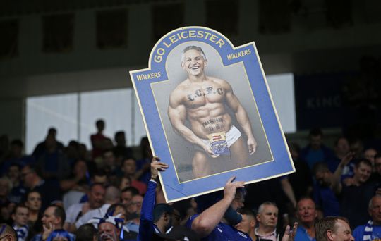 HAHA! Lineker gaat naakt op z'n kop staan als Leicester titel weer pakt