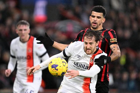 Luton Town deelt medische update van in elkaar gezakte Tom Lockyer