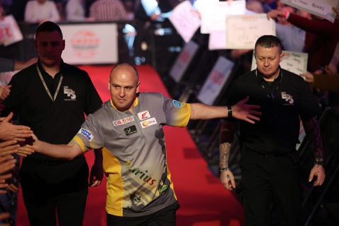 Labanauskas komt terug van 2-0-achterstand en wint van O'Shea in een trage pot