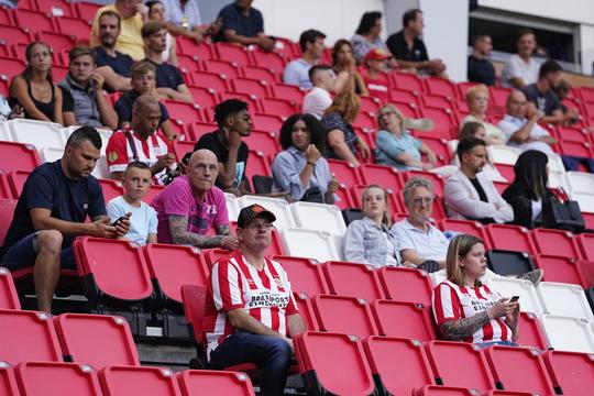 PSV wil wedstrijd tegen FC Groningen eerder spelen in verband met avondklok voor fans