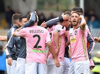 Palermo moet in de Serie C helemaal opnieuw beginnen, Italiaanse bond straft 'roze' club